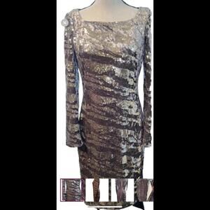 👗⚪️Gray Leopard Print Sequin Long Sleeve Velvet Boat Neck Size 8 38 X 35